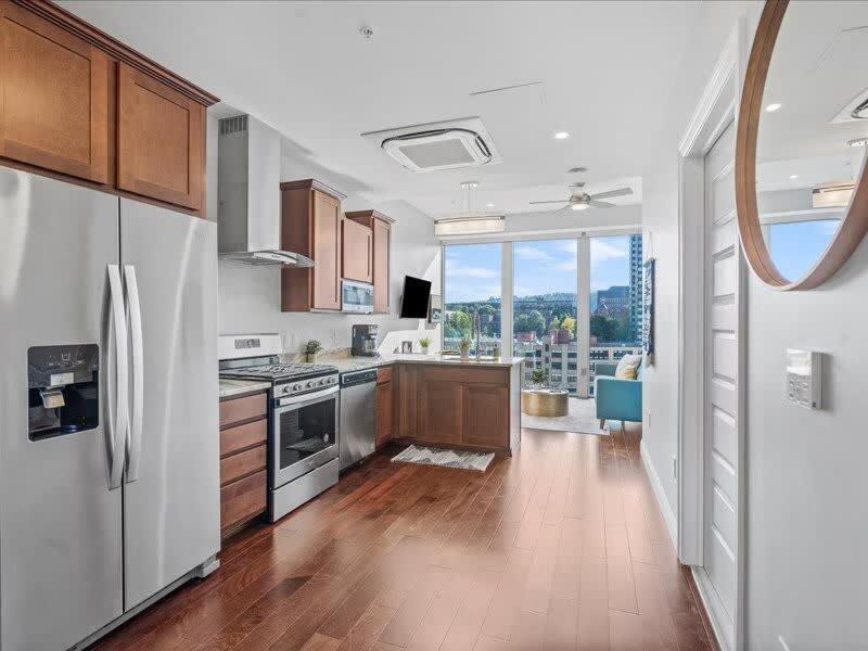 Cozysuites Roomy 1Br, Ppg Paints Arena, Pitts Pittsburgh Esterno foto
